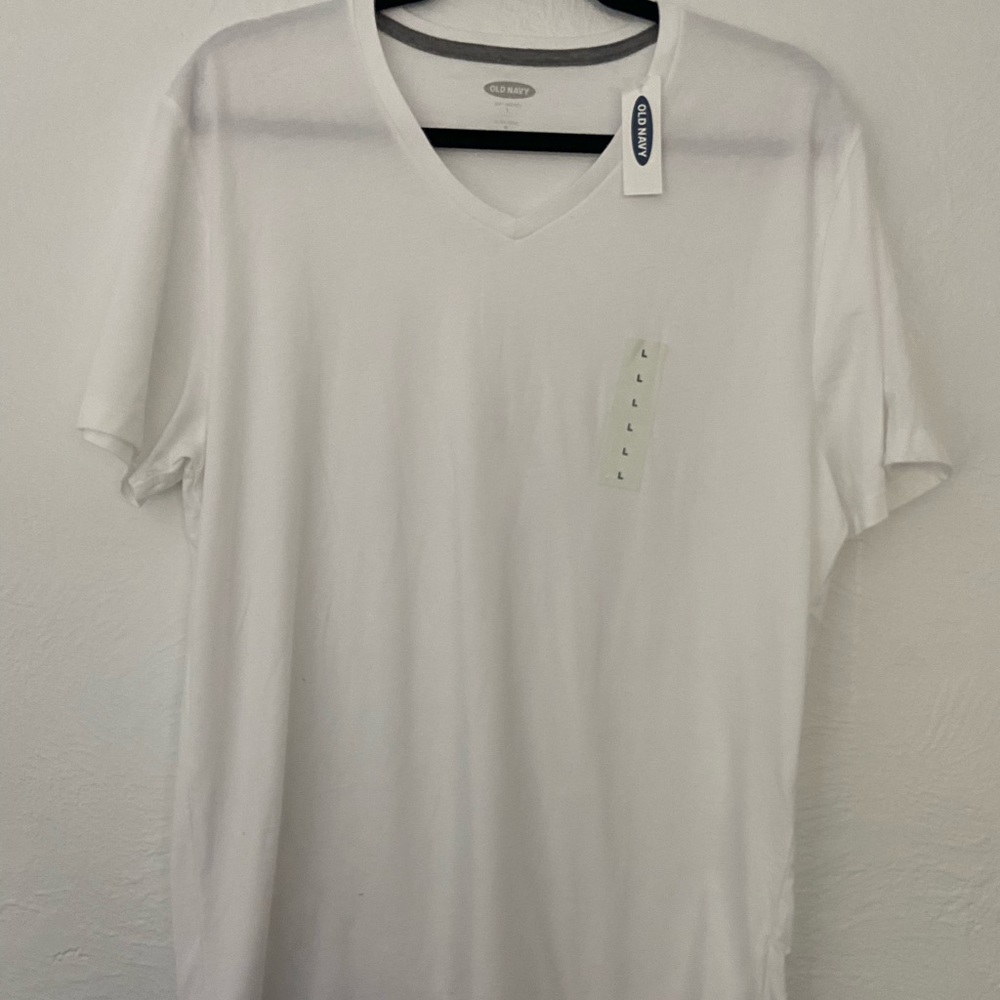 OLD NAVY T-shirt White Size L NWT